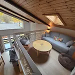 Kristall F Saas-Grund