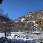 Kristall F Apartman Saas-Grund