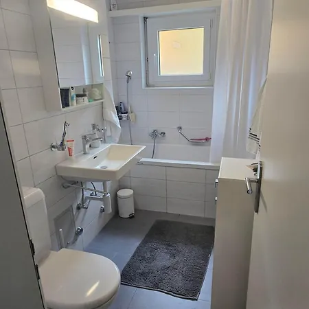 Kristall F Apartment *
